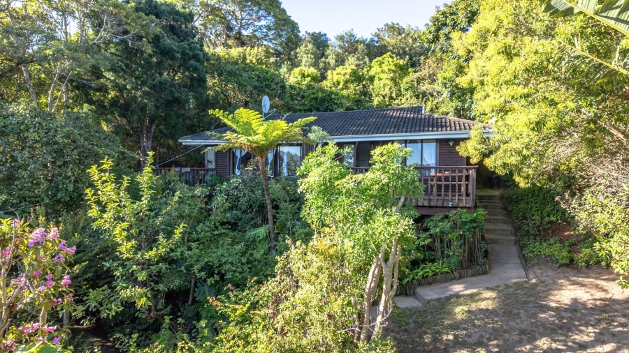 7 Bedroom Property for Sale in Paradise Western Cape